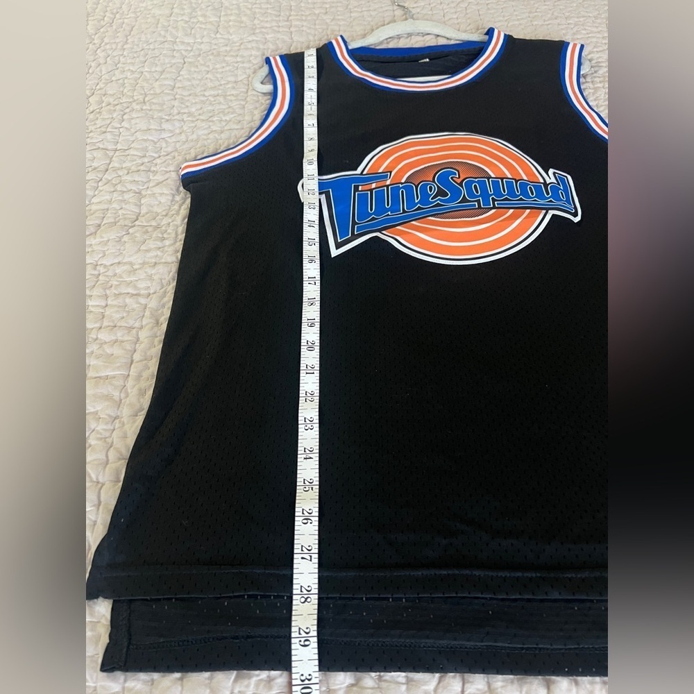Space Jam Tune Squad 1/3 Tweety Basketball Jersey Men’s M Black/Orange/Blue - Picture 8 of 8